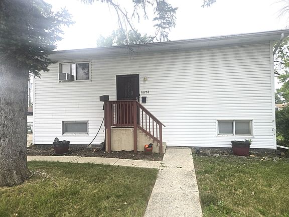 3rd image of 16258 Laflin Ave