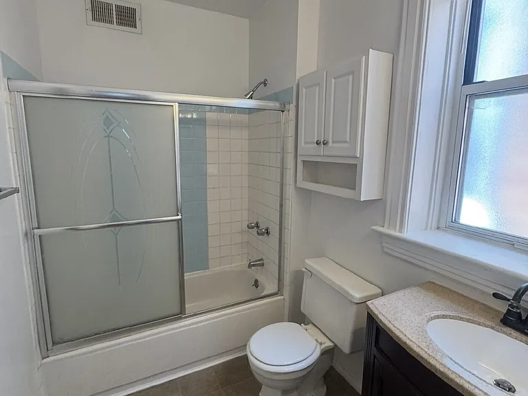 4545 Virginia Ave #2F — Photo 8
