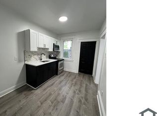 919 Elsinore Pl, Chester, PA 19013