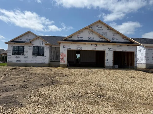 2730 Amber Valley Rd, Cedar Falls, IA 50613