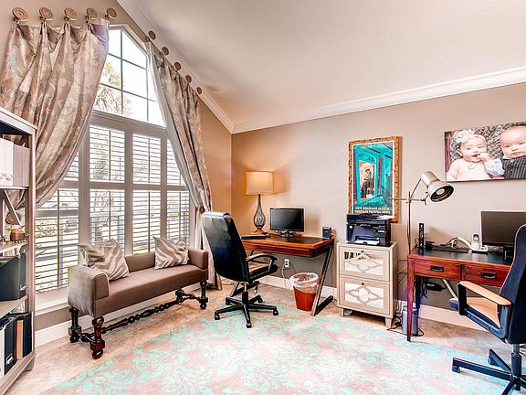 4th image of 8467 Island Palm Cir