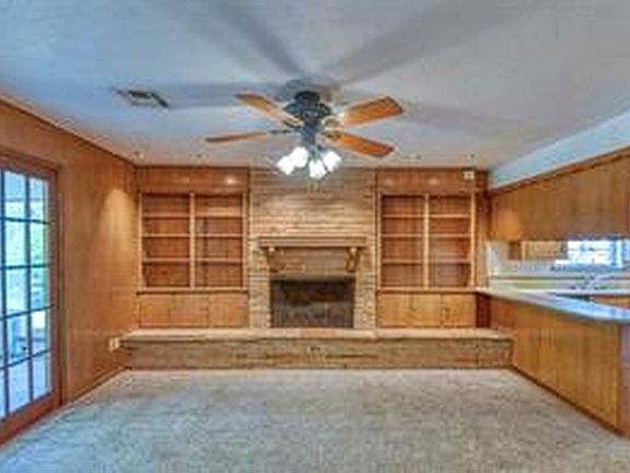 3rd image of 620 Terrace Pl