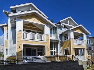 156 Hall Brothers Loop #7-24, Bainbridge Island, WA, 98110