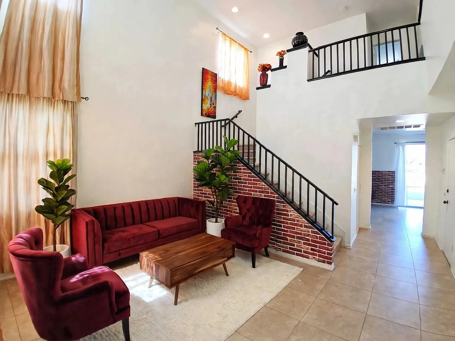 3 bed, 2.5 bath, 1700 sqft, $3,300 — Photo 4