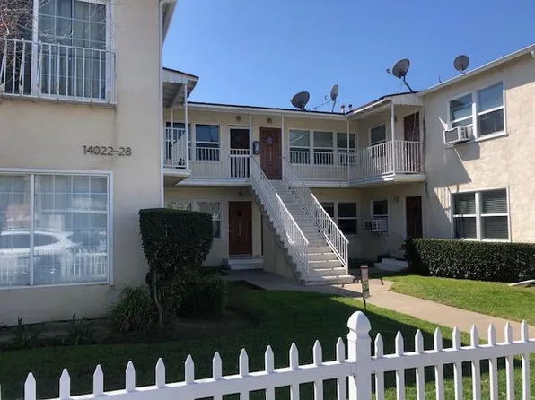14022 1/2 Burbank Blvd, Van Nuys, CA