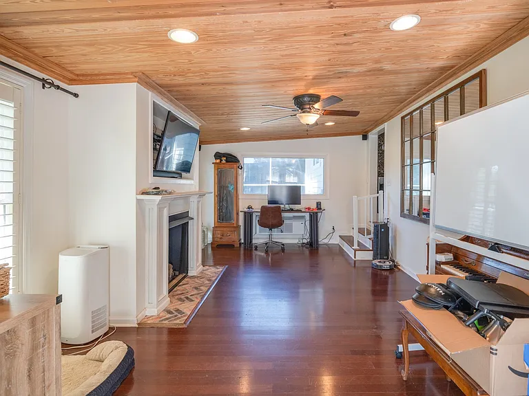 307 Doe Run Cir — Photo 140