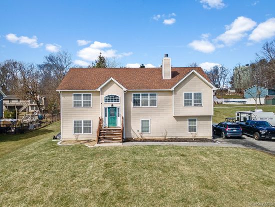 24 Watkins Drive, Walden, NY 12586