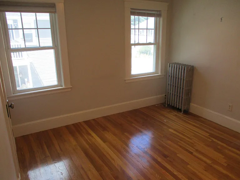 112 Warwick Rd — Photo 9