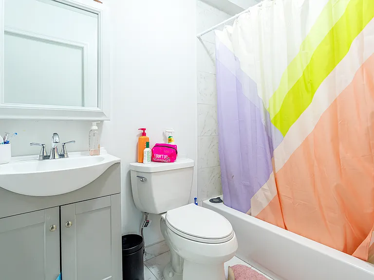 14 Bush Ave #2 — Photo 8