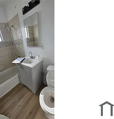 1249 W 107th St #9 — Photo 1