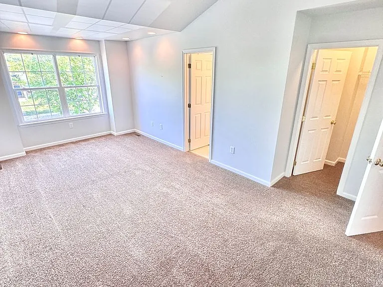 309 Maple Ct — Photo 13