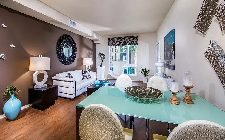 Calypso Apartments and Lofts — Photo 2