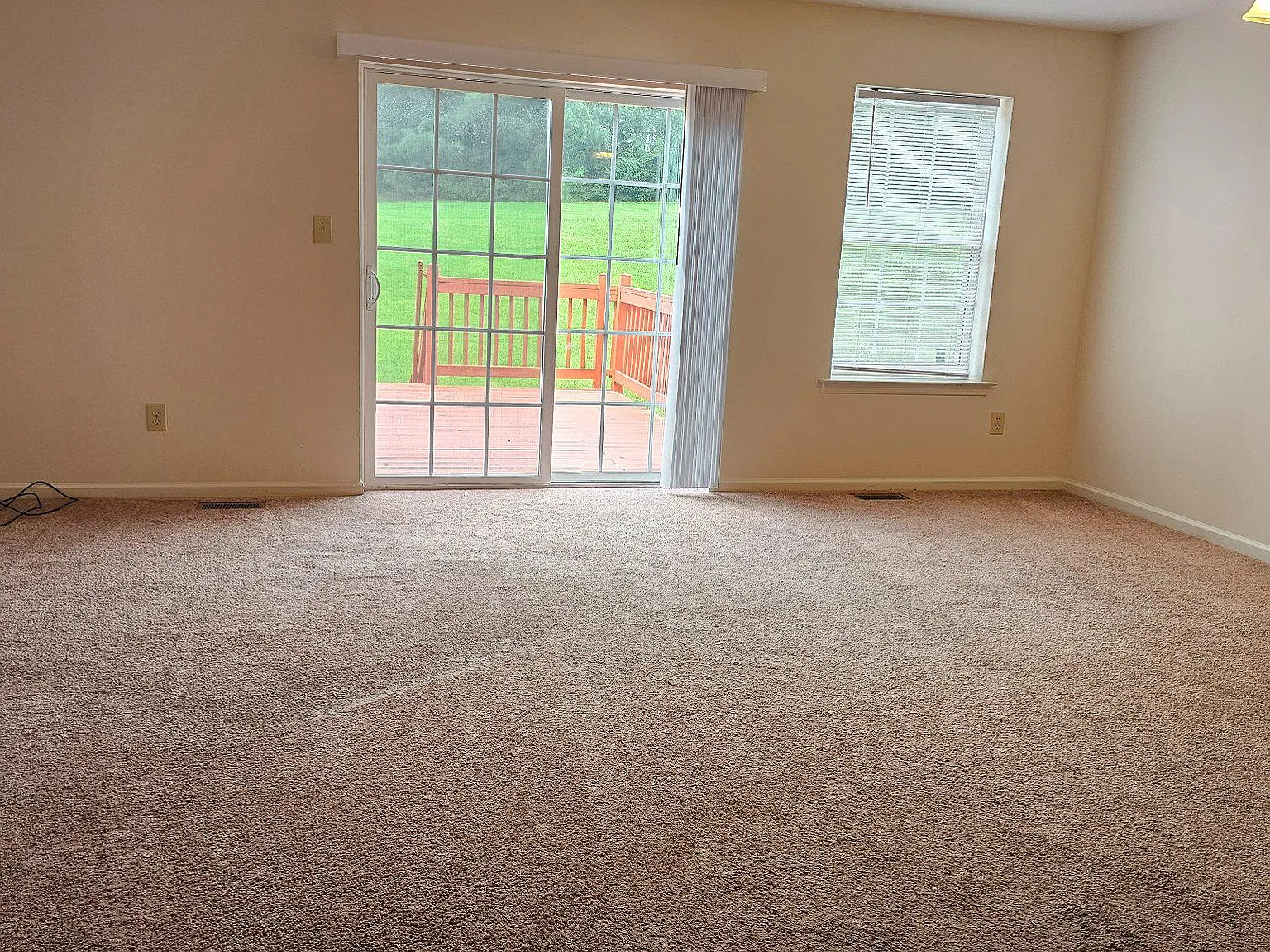 3 bed, 2.5 bath, 1560 sqft, $2,600 — Photo 4