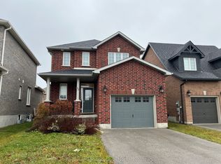 23 Lockerbie Cres, Collingwood, ON L9Y 0Y9