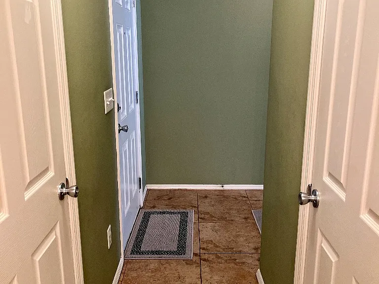 273 Michelangelo Pl — Photo 3