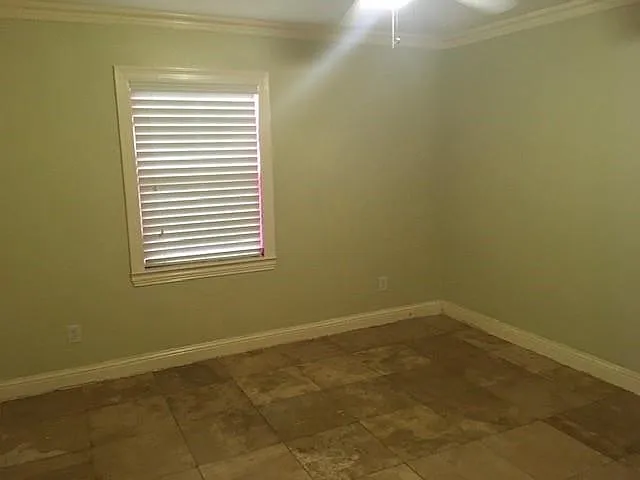 909 Shenandoah Dr — Photo 18
