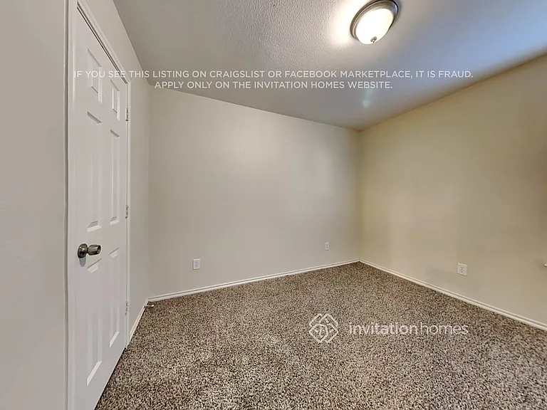 950 Heather St — Photo 11