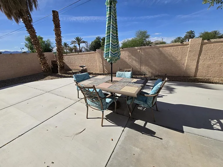 1933 E Leisure Ln — Photo 23