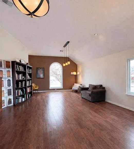 1052 Hot Spring Valley — Photo 4