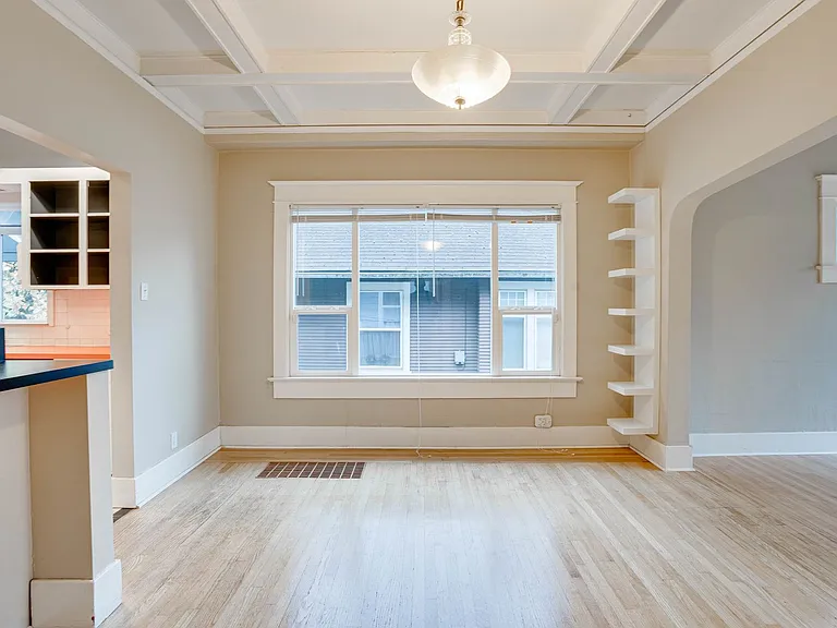 6520 21st Ave NW — Photo 5