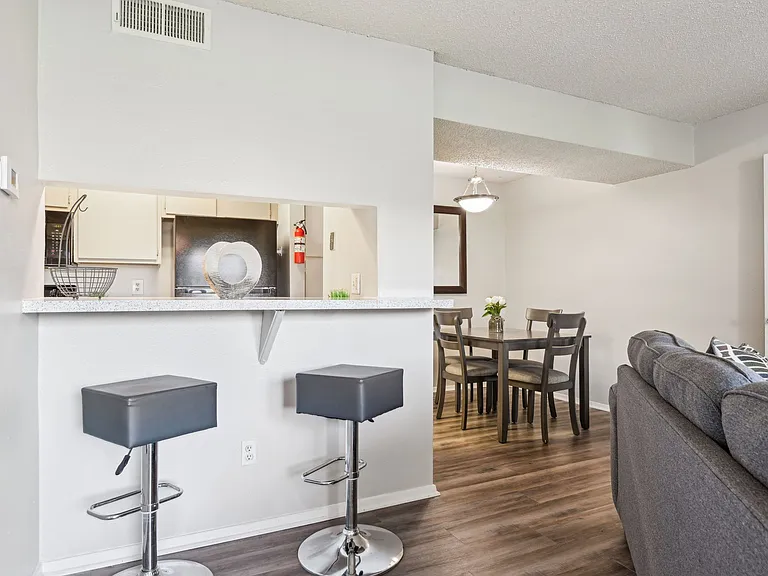 Abbey Glenn Apartments — Photo 76