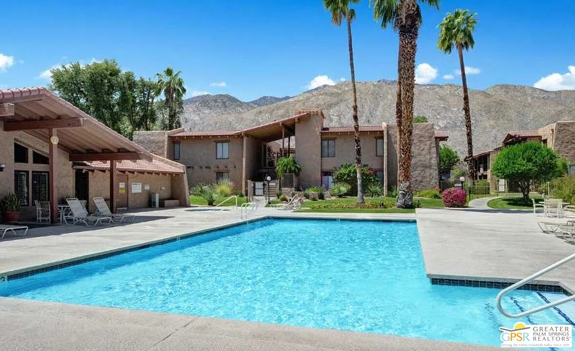 3 bed, 3.0 bath, 1354 sqft, $2,900 — Photo 1