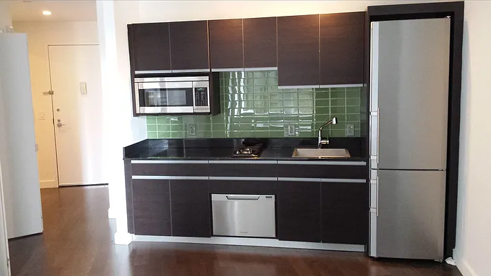 Rented by Metro Loft Management | media 22