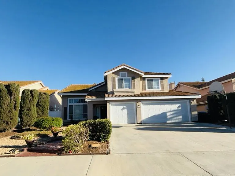 22681 Belaire Dr — Photo 4