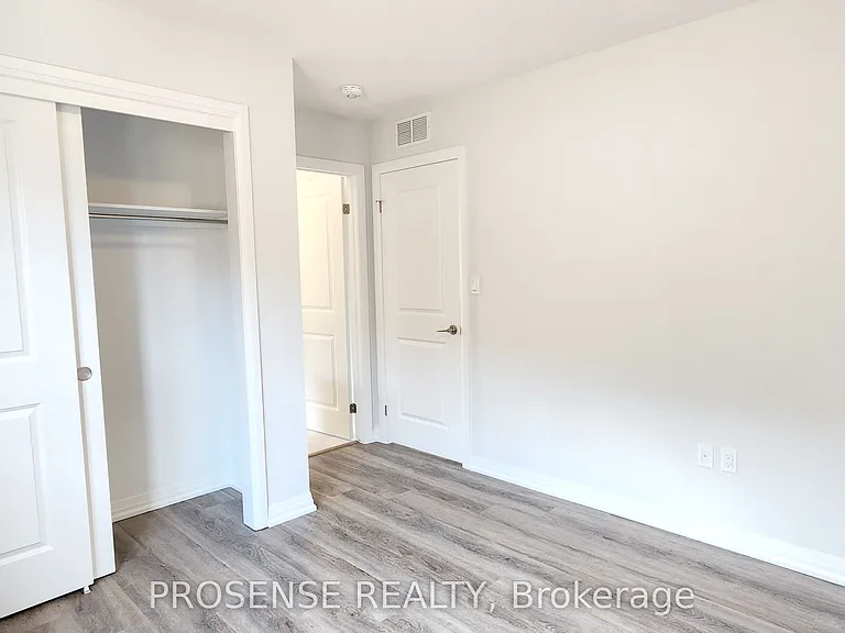 15 Samuel Ave — Photo 12