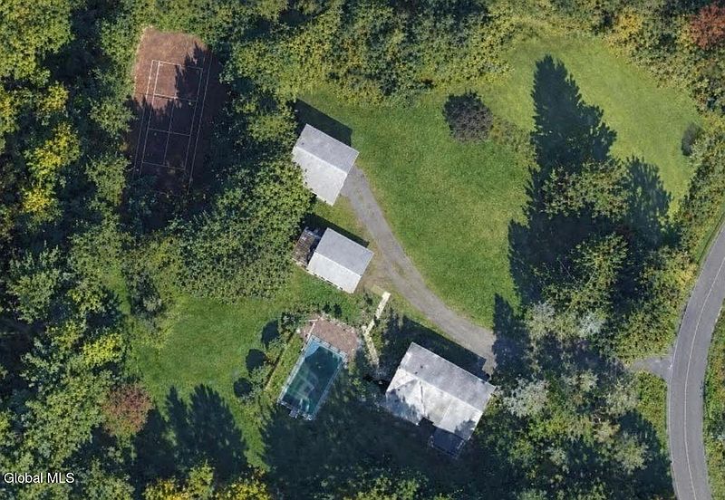 3rd image of 273 Upper Mannix Road