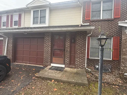 55 Frenchwoods Cir Photo 1