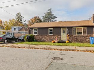 26 Hubbard St, Cranston, RI 02920