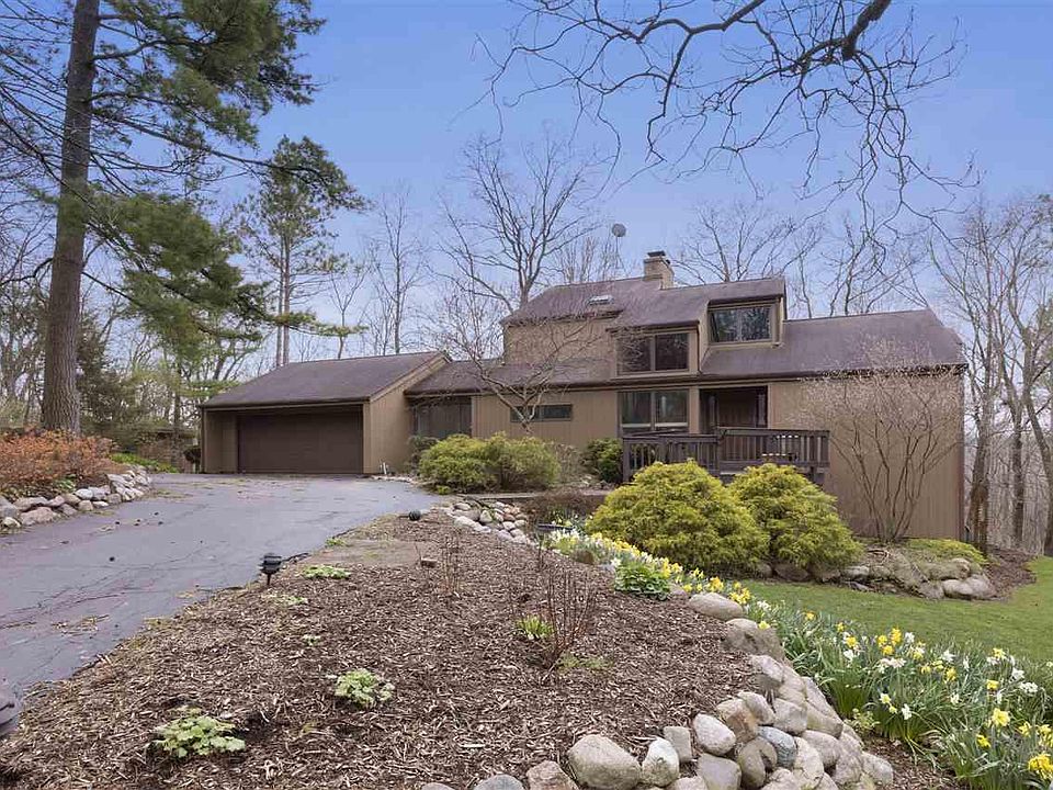 1st image of 6549 Penguin Cir