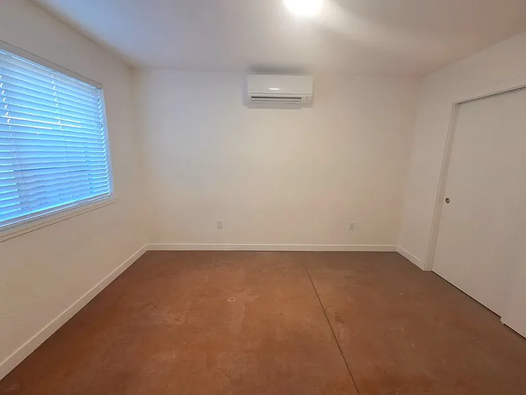 534 Putnam Ave #1 — Photo 6