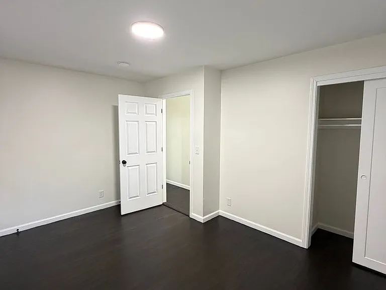 2376 Westwood Dr — Photo 10