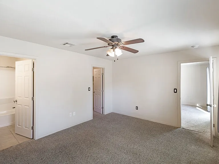 2637 Las Alturas Ct — Photo 26
