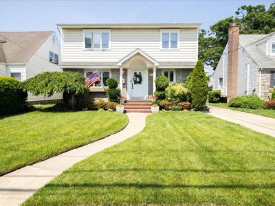 1004 Jackson Avenue, Franklin Square, NY, 11010