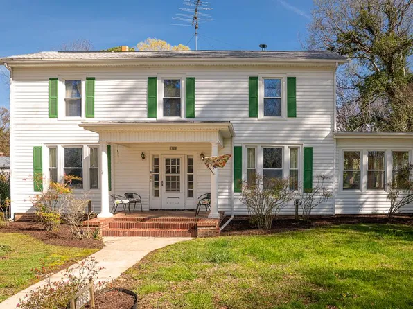 1123 Jefferson St, Boydton, VA 23917