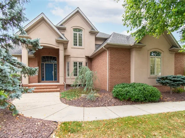 7949 Eastbrooke Trl, Poland, OH 44514