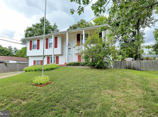 910 McIver Dr, Waldorf, MD 20602