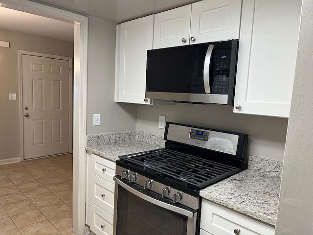 New kitchen cabinets with granite countertops!