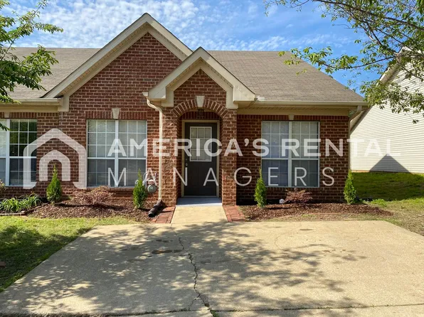 2819 Southwood Ln, Bessemer, AL 35022