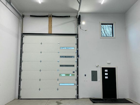 5th image of 10371 N Cedar Dr #8
