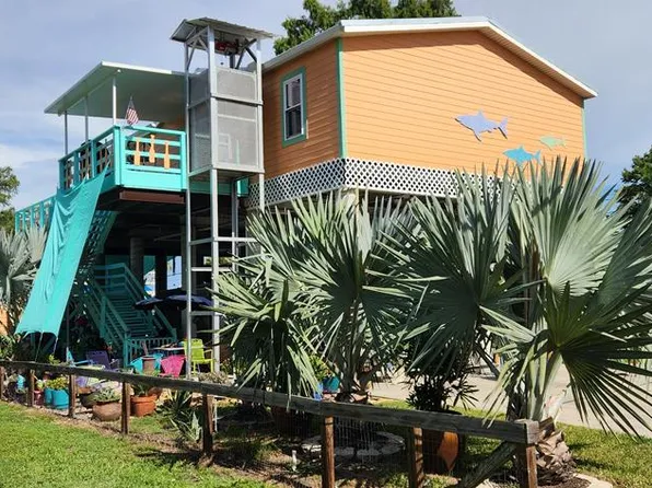 154 SE 228th St, Suwannee, FL 32692