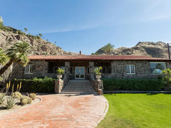 2350 S Araby Dr, Palm Springs, CA 92264