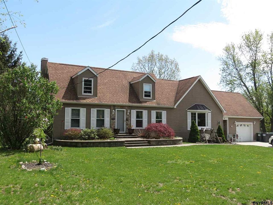 1st image of 15 Mountainview Dr
