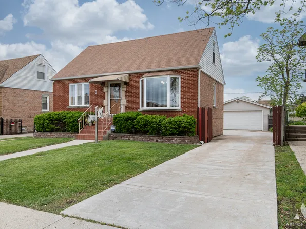 4010 Bobby Ln, Schiller Park, IL 60176