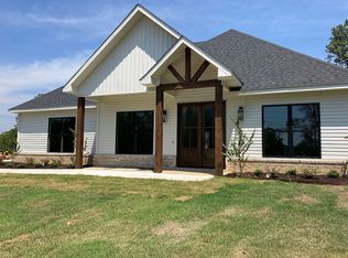 2262 River Ridge Rd, Benton, AR 72019