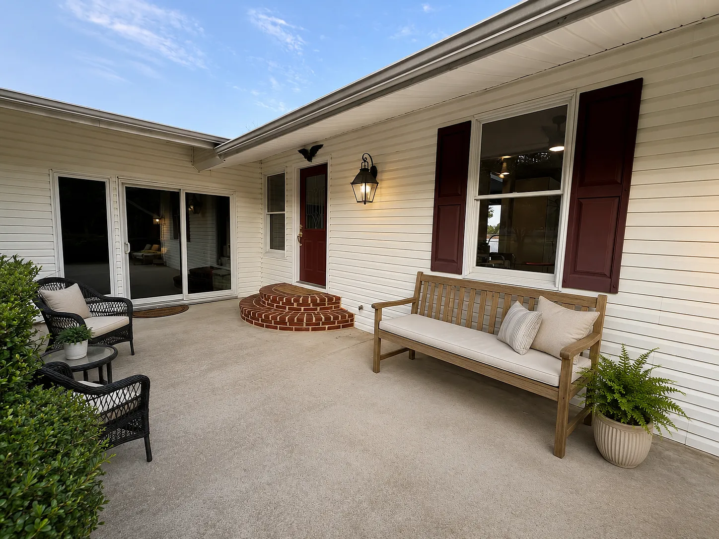 3 bed, 2800 sqft, $3,700 — Photo 2