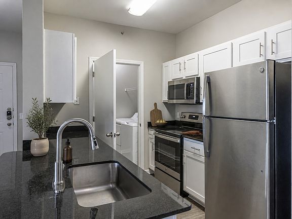 3rd image of 4240 N Fern Creek Pl #4-108